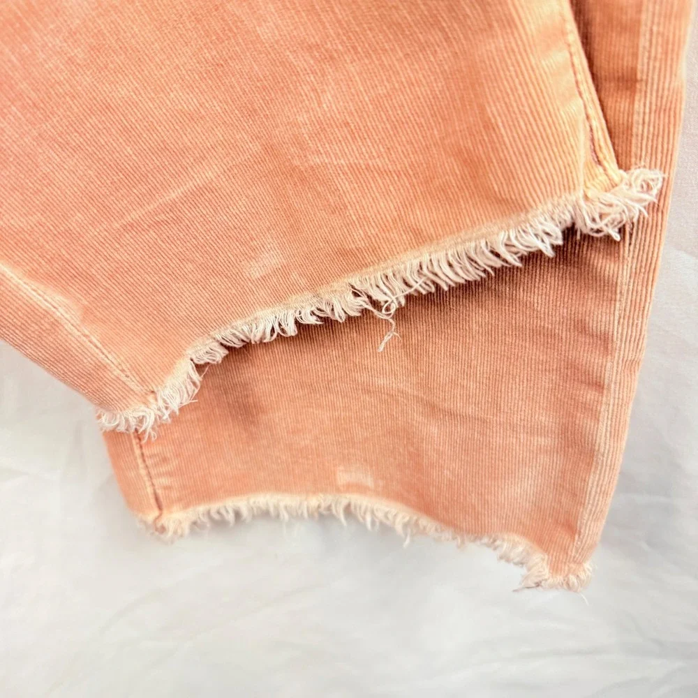 American Eagle Hi-Rise Crop‎ Flare Dusty Pink Corduroy Pants Size 2 Distressed